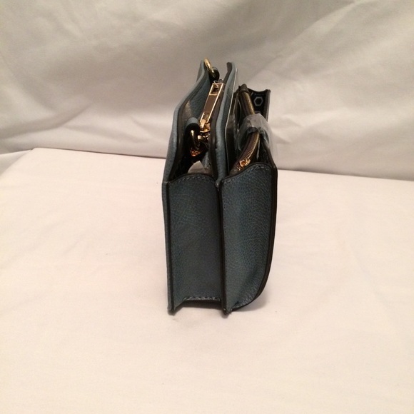 💙NWT MKF Blue 3-in-1 Crossbody & Wallet Set💙 - Picture 7 of 8